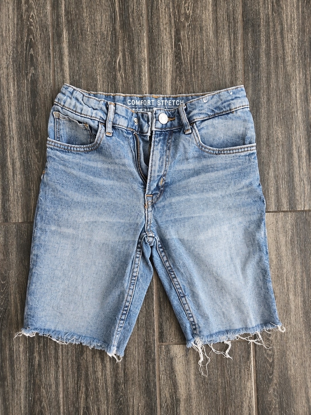 H&M Boys Size 6
Comfort Stretch Denim Jorts / Shorts